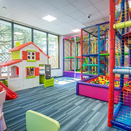 Feniks 4 By Jantar Kolobrzeg